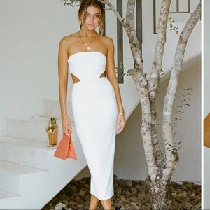 strapless white dress